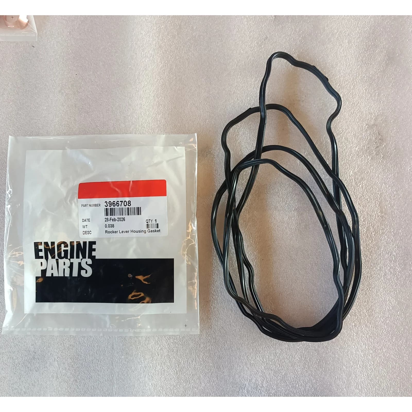 Прокладка корпуса коромысел Cummins C/L 3966708